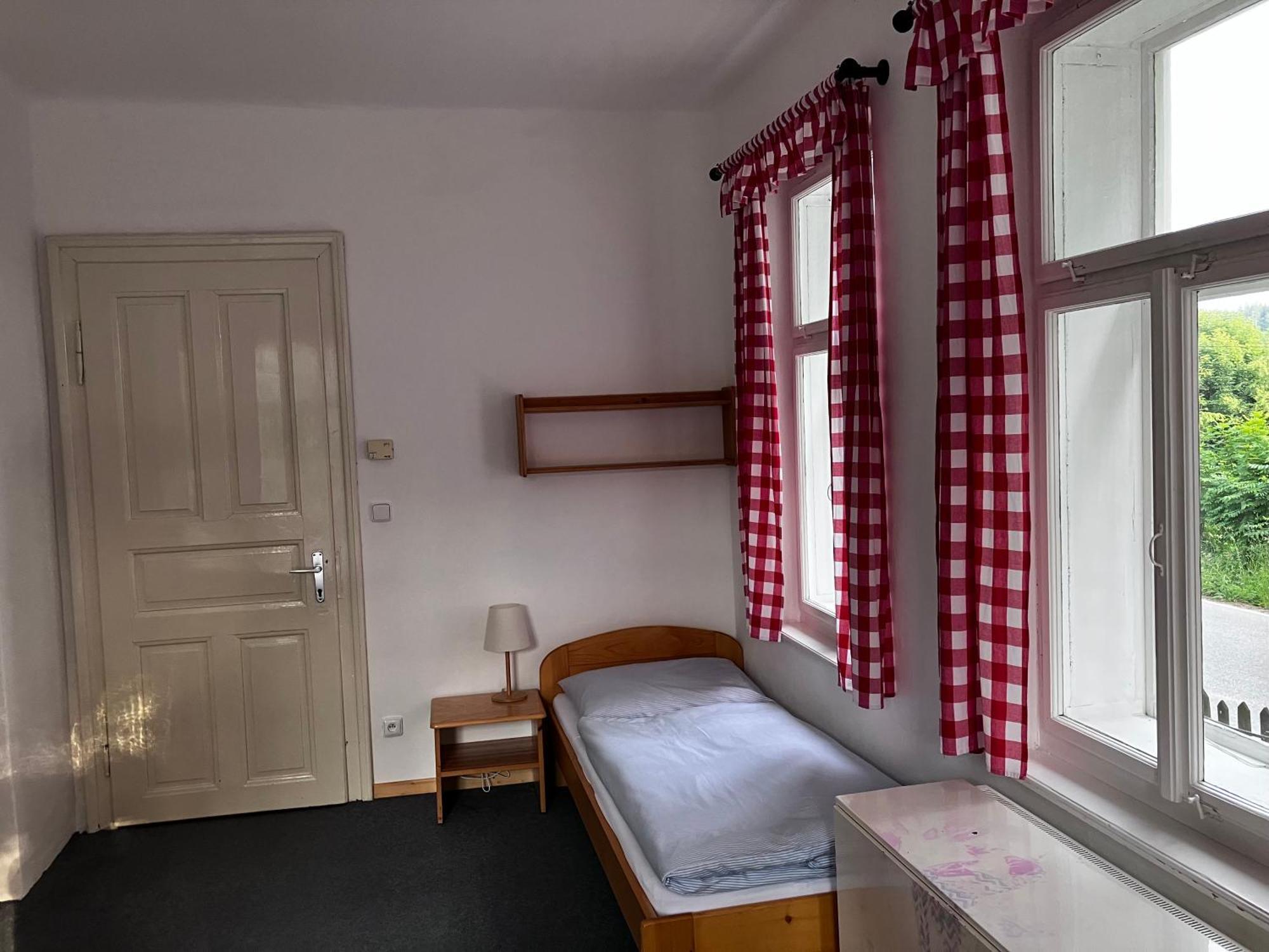 Penzion Haji Janov nad Nisou Zewnętrze zdjęcie